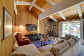 Mammoth Lakes Vacation Rental 1 Mi to Ski Area!